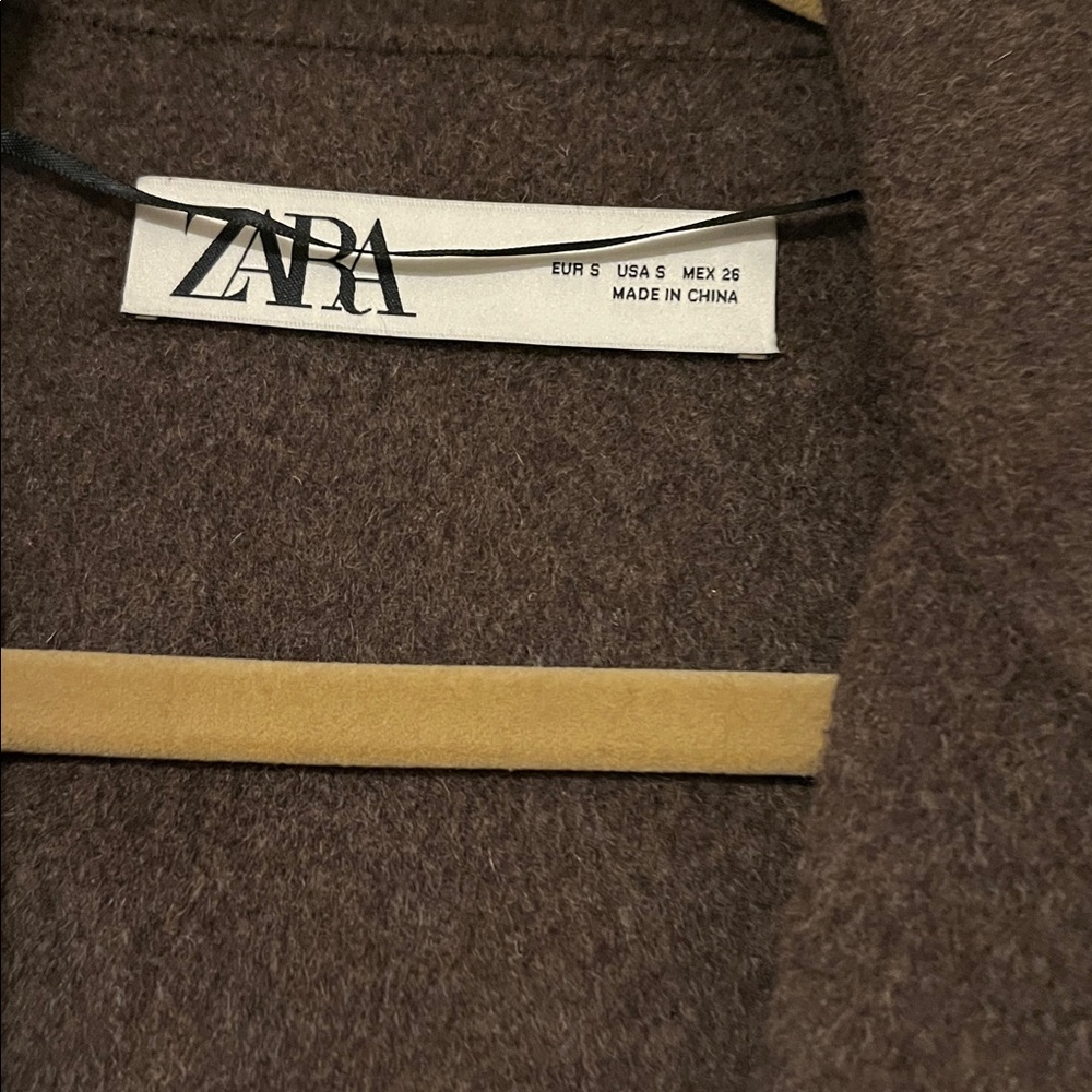 Zara - Picture 2 of 3